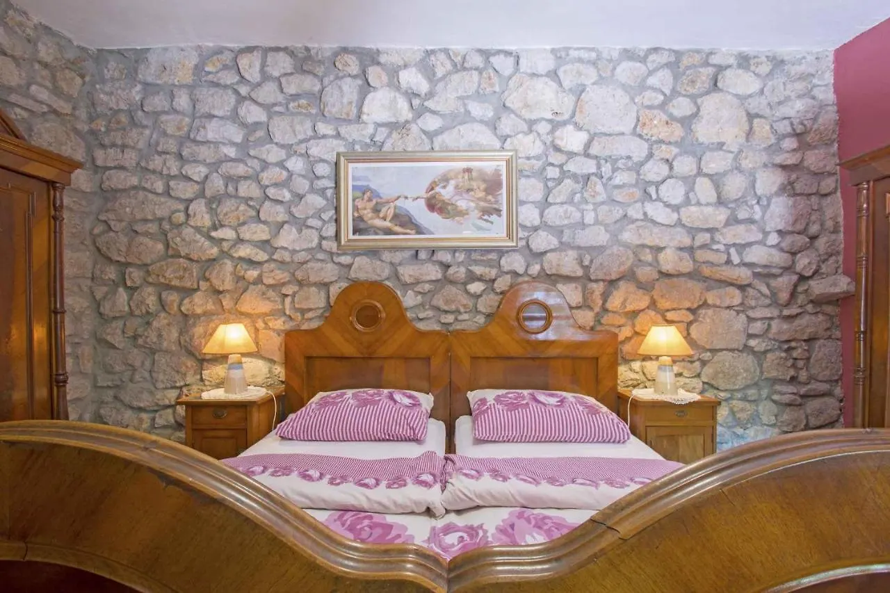 Grižane Holiday Home In Kostelj 39300