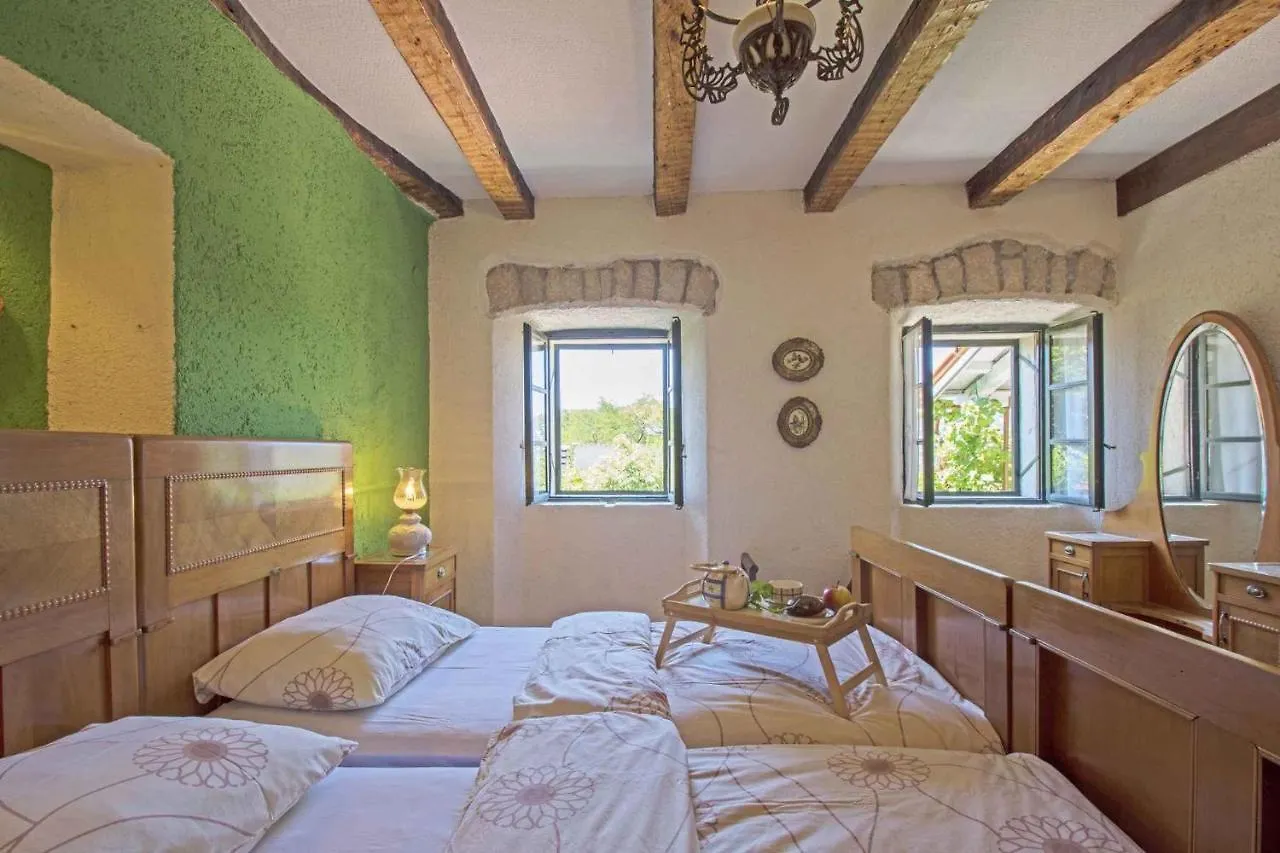 Grižane Holiday Home In Kostelj 39300